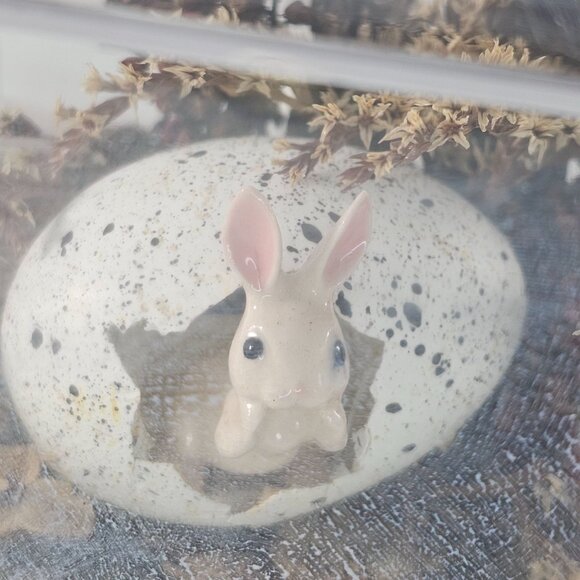 Decorative Glass Display Cube Hagen Renaker Pink Bunny Figurine Egg Dried Plants - Picture 9 of 9